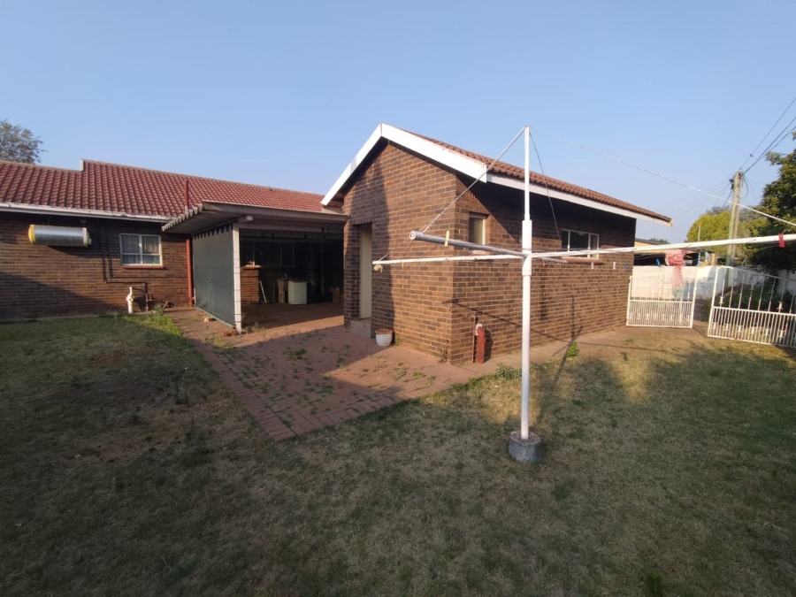 3 Bedroom Property for Sale in Stilfontein Ext 4 North West